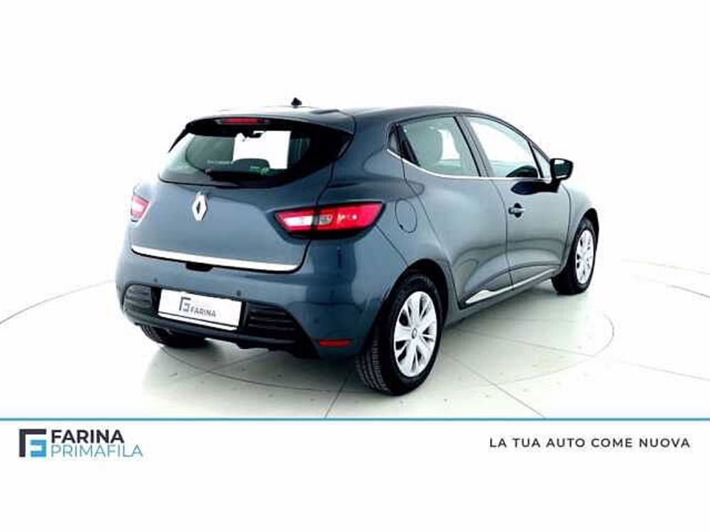 Renault Clio usata a Napoli (4)