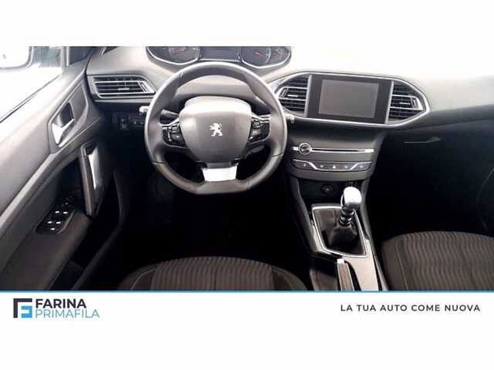 Peugeot 308 usata a Napoli (11)