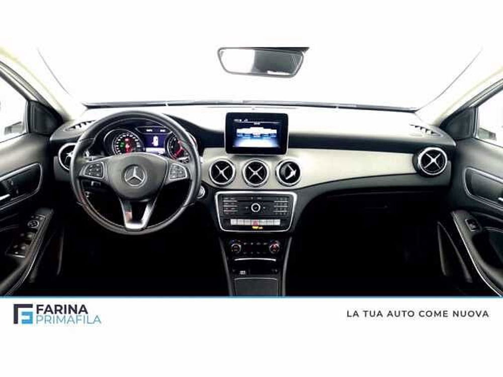 Mercedes-Benz GLA SUV usata a Napoli (10)