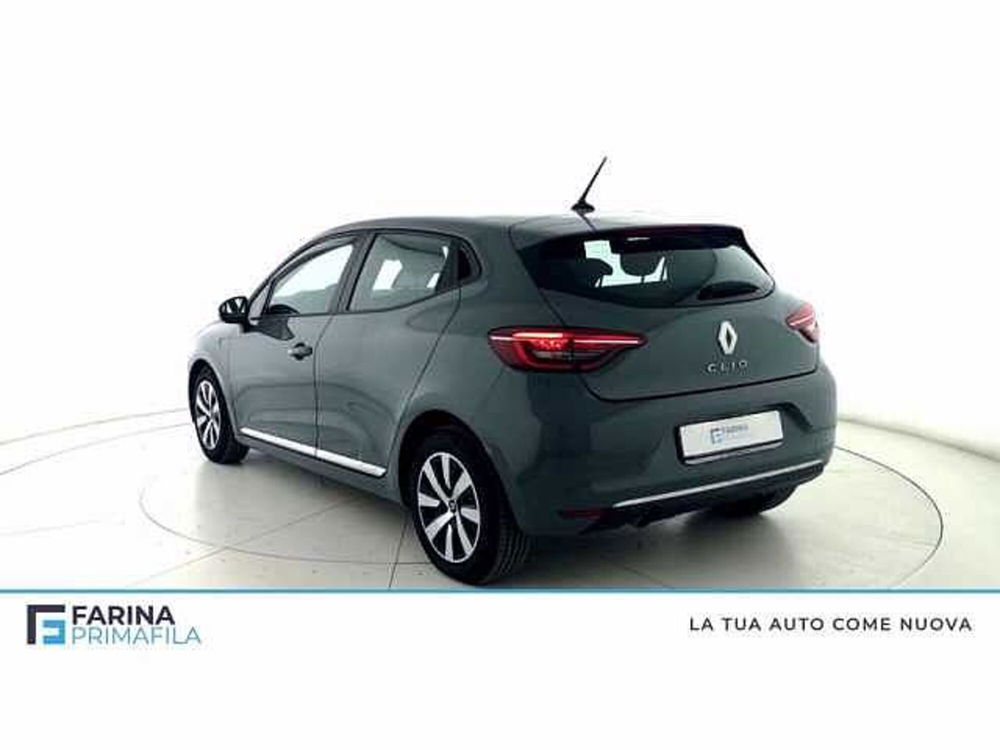 Renault Clio usata a Napoli (3)