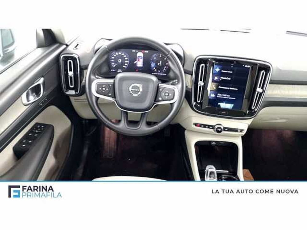 Volvo XC40 usata a Napoli (12)