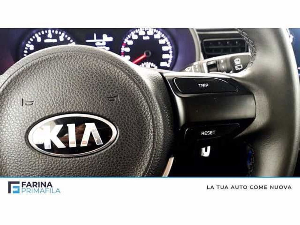 Kia Rio usata a Napoli (14)