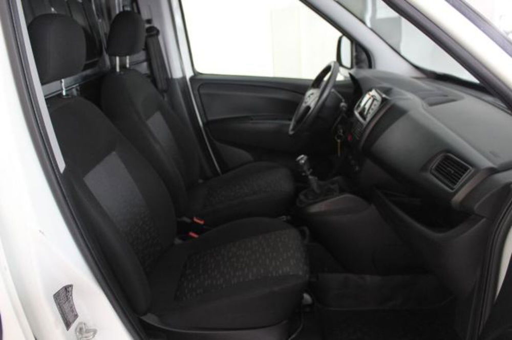 Opel Combo usata a Potenza (15)