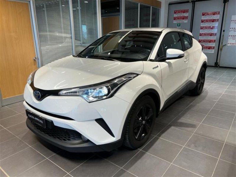 Toyota Toyota C-HR 1.8 hv Active fwd e-cvt del 2019 usata a Albano Vercellese