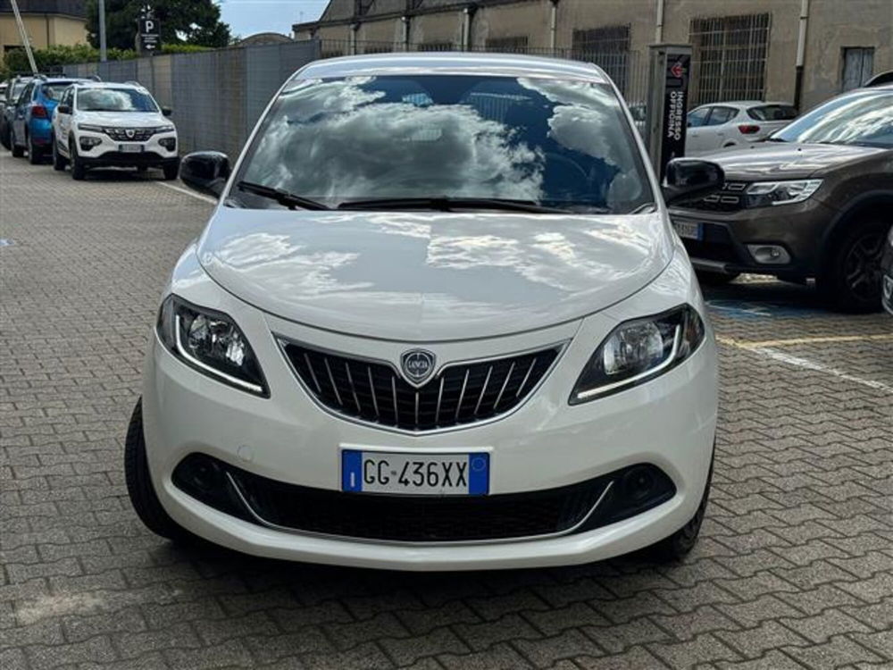 Lancia Ypsilon usata a Pavia (2)