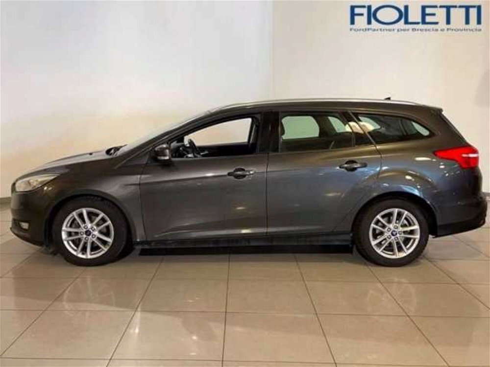 Ford Focus Station Wagon 1.5 TDCi 120 CV Start&Stop SW Business del 2017 usata a Concesio (4)