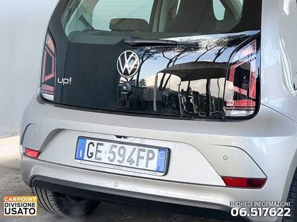 Volkswagen up! usata a Roma (17)