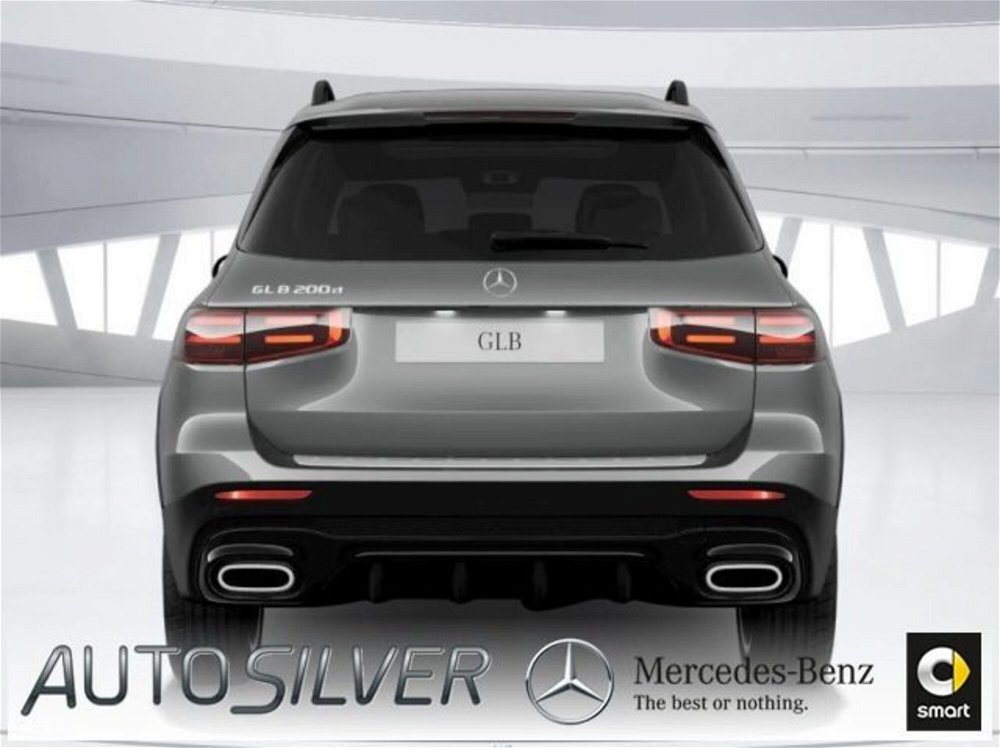 Mercedes-Benz GLB 200 d Automatic 4Matic AMG Line Advanced Plus nuova a Verona (4)