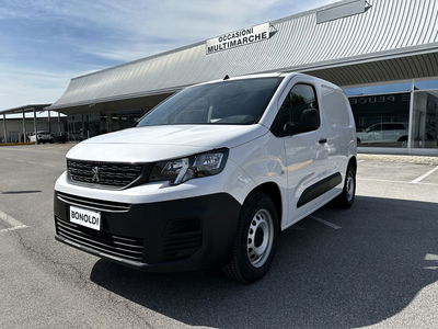 Peugeot e-Partner Furgone motore elettrico 136 CV PC 1000Kg Furgone Premium  nuova a Montichiari