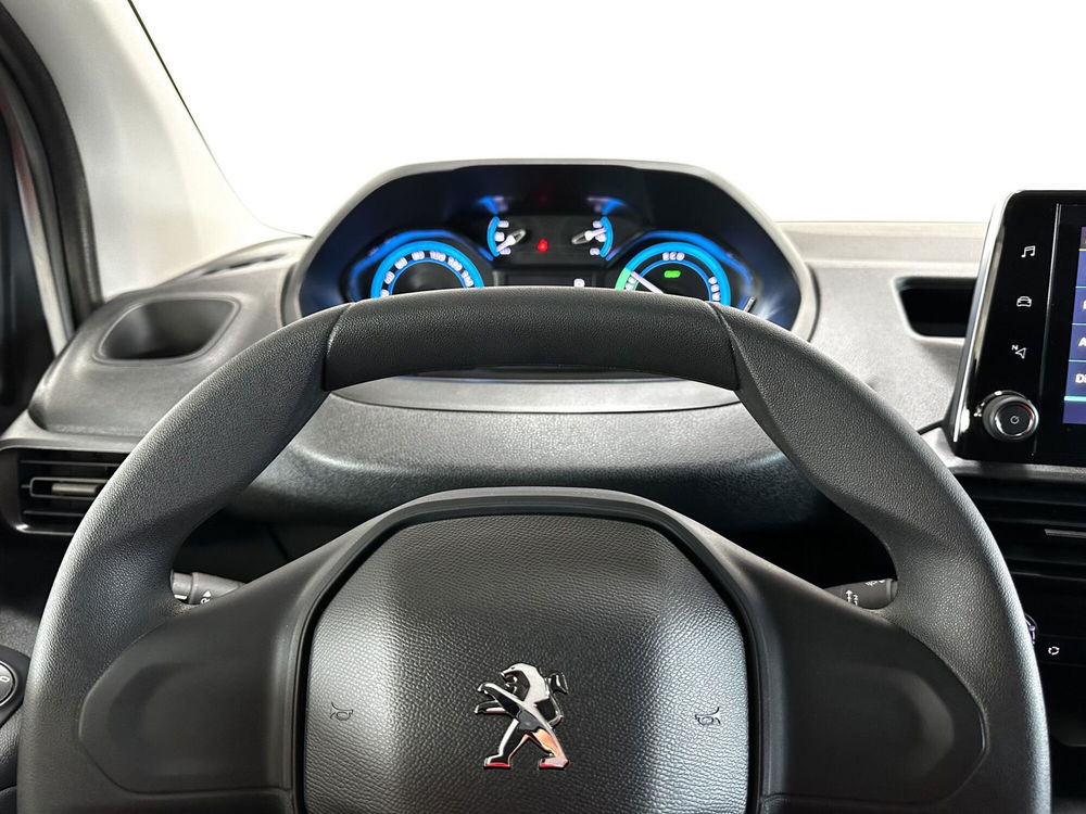 Peugeot e-Partner Furgone nuova a Brescia (13)