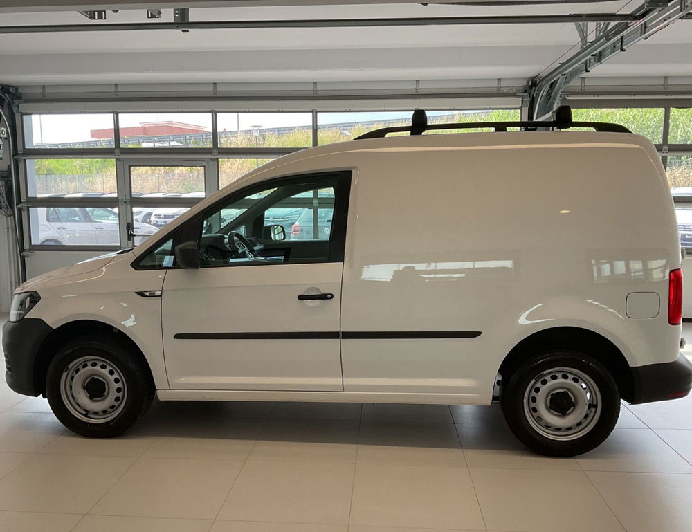 Volkswagen Caddy 2.0 TDI 102 CV  del 2020 usata a Salerno (4)