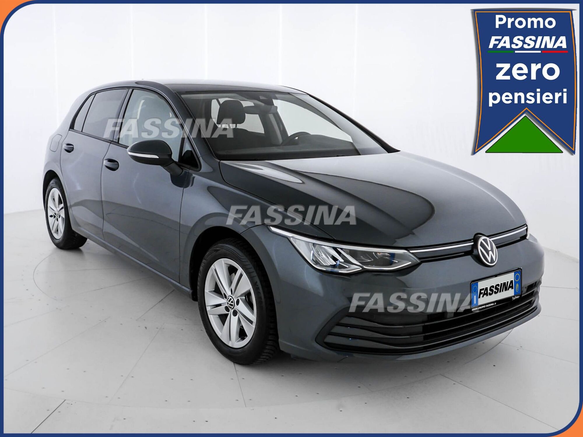 Volkswagen Golf 1.0 TSI EVO Life del 2021 usata a Milano