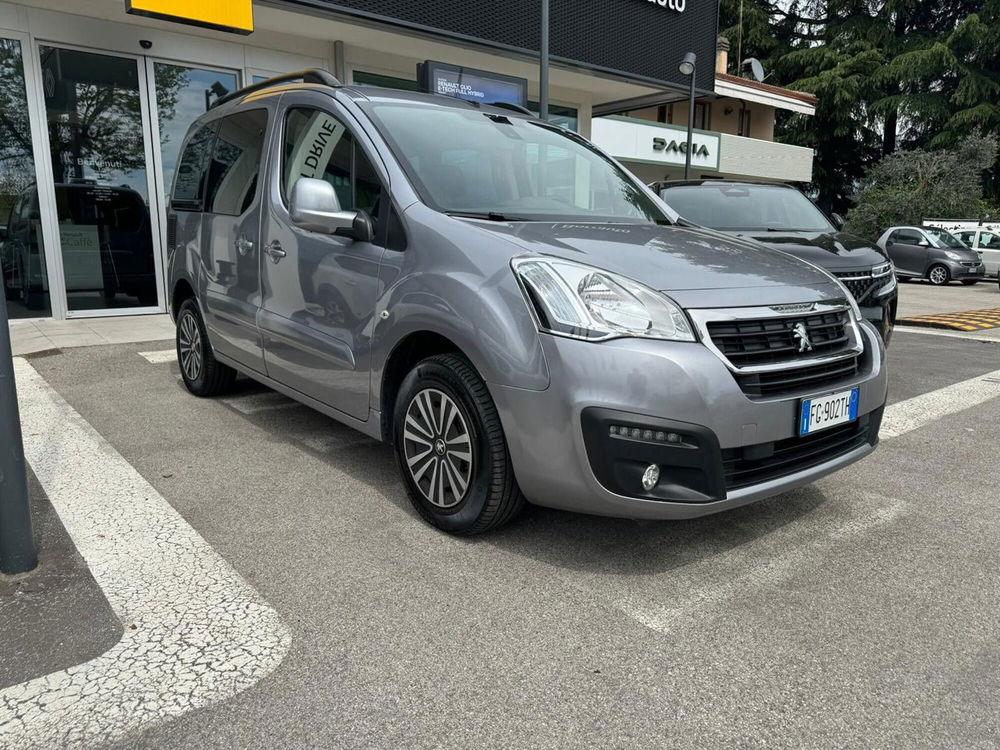 Peugeot Partner Furgone BlueHDi 100 L2 Furgone Comfort del 2017 usata a Montebelluna (4)