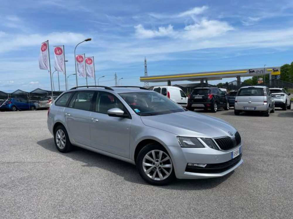 Skoda Octavia Station Wagon 1.6 TDI CR 115 CV Wagon Executive  del 2018 usata a Maniago