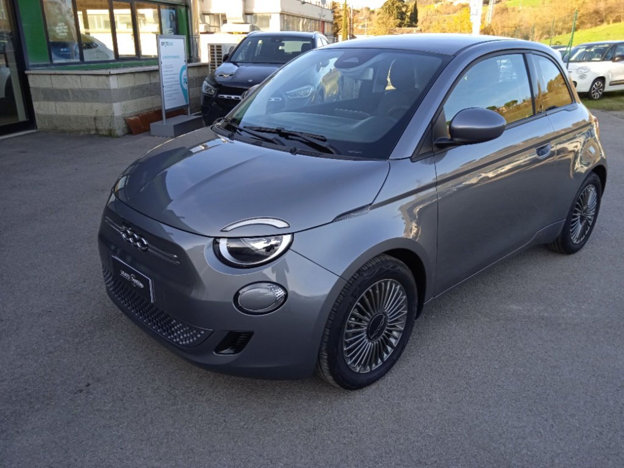 Fiat 500e Icon Berlina 42 kWh  del 2022 usata a Siena