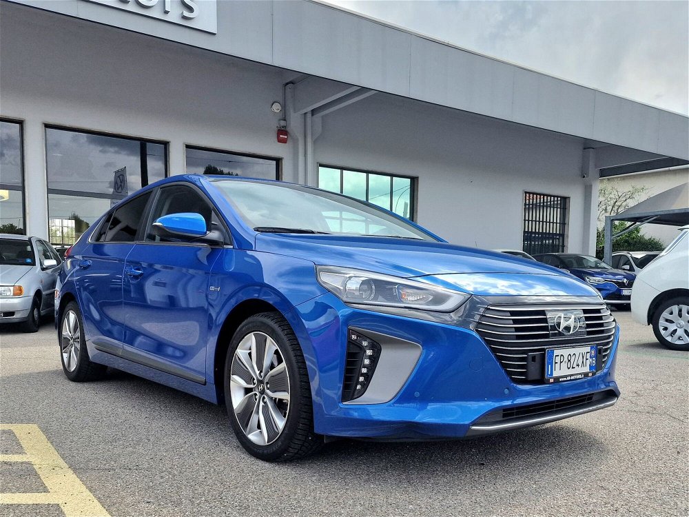 Hyundai Ioniq Hybrid DCT Style  del 2018 usata a Gallarate (4)
