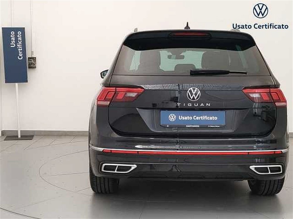 Volkswagen Tiguan 1.5 TSI 150 CV DSG ACT R-Line del 2021 usata a Busto Arsizio (4)