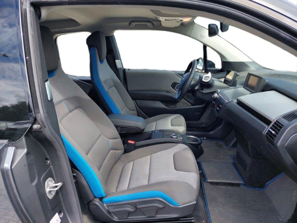 BMW i3 usata a Bari (6)