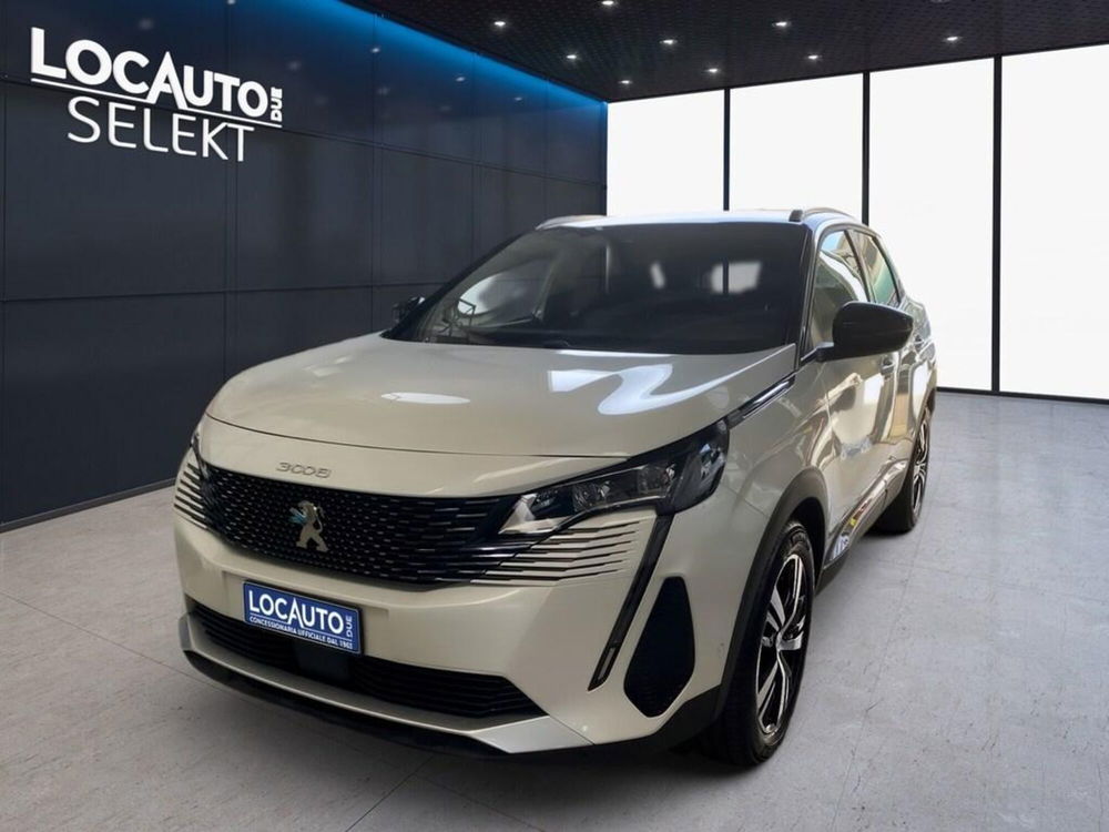 Peugeot 3008 HYbrid4  nuova a Torino