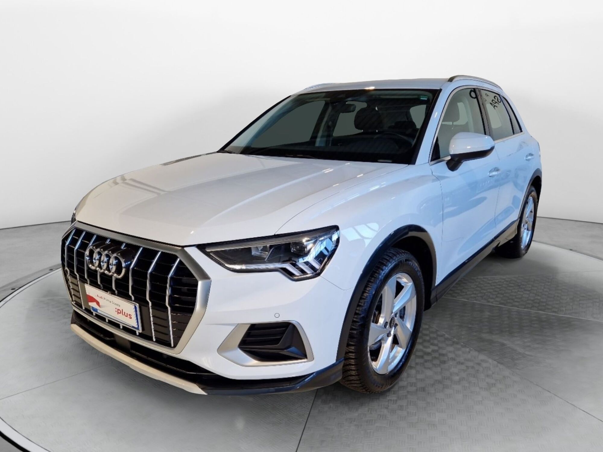 Audi Q3 35 2.0 tdi Business Advanced s-tronic del 2022 usata a Pistoia