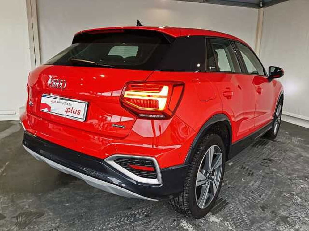 Audi Q2 Q2 35 TDI quattro S tronic Admired Advanced del 2021 usata a Lucca (2)