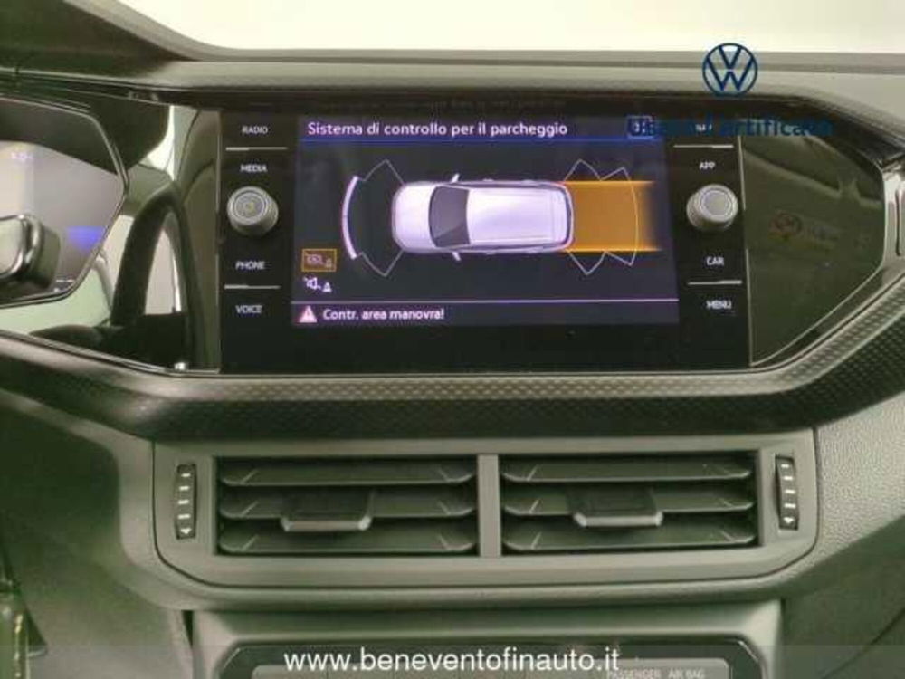 Volkswagen T-Cross nuova a Avellino (17)