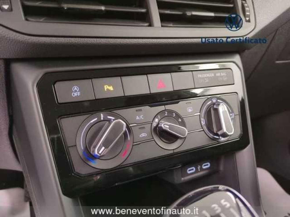 Volkswagen T-Cross nuova a Avellino (19)