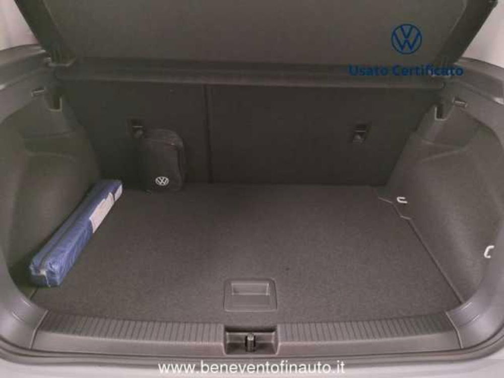 Volkswagen T-Cross nuova a Avellino (8)