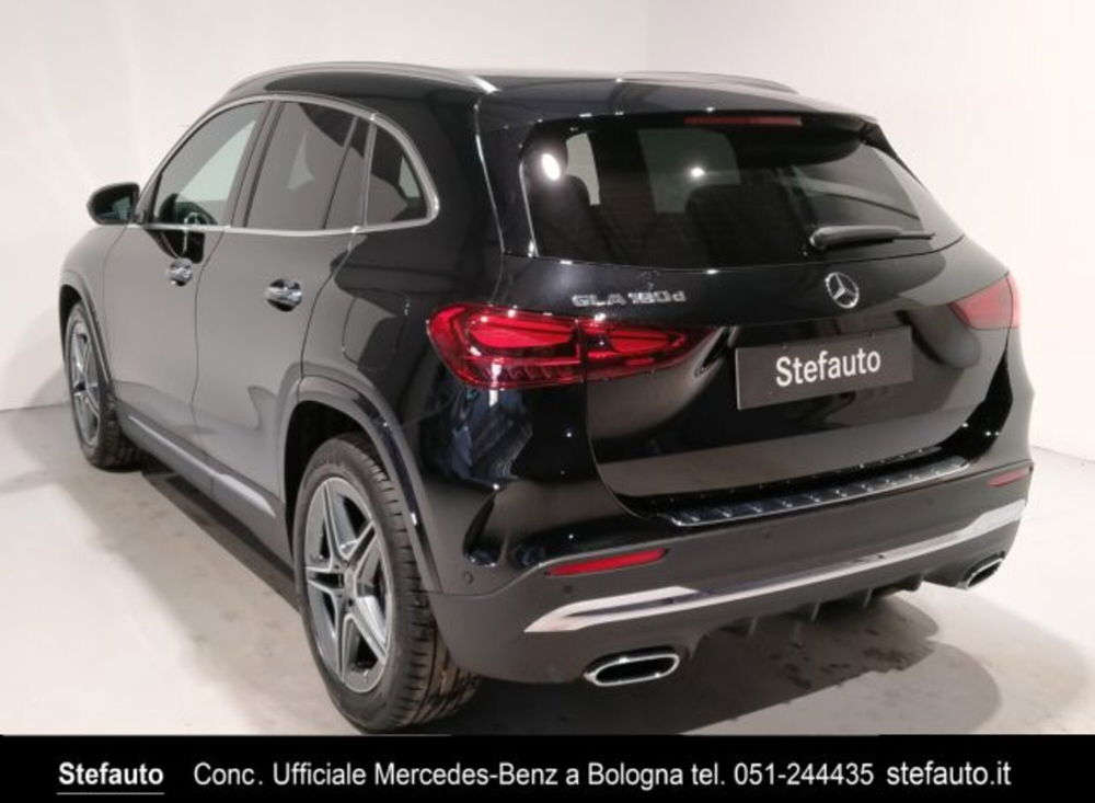 Mercedes-Benz GLA SUV 180 d Automatic AMG Line Advanced Plus nuova a Castel Maggiore (5)