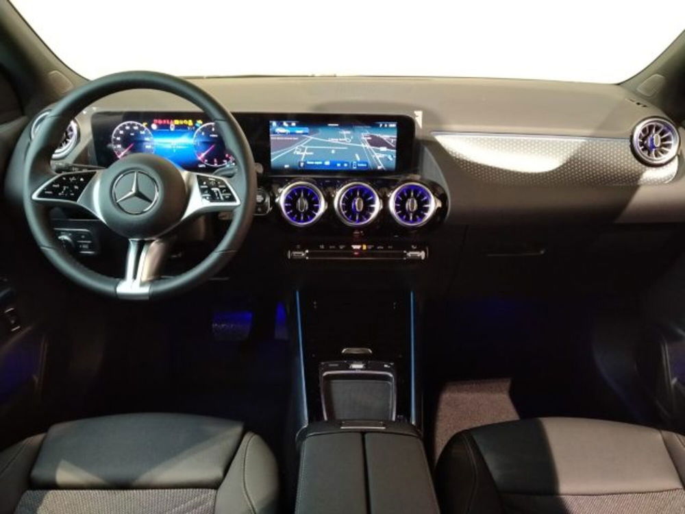 Mercedes-Benz GLA SUV nuova a Bologna (13)