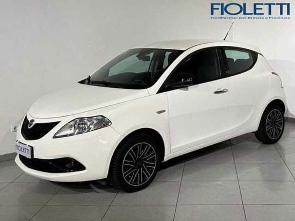 Lancia Ypsilon usata a Brescia