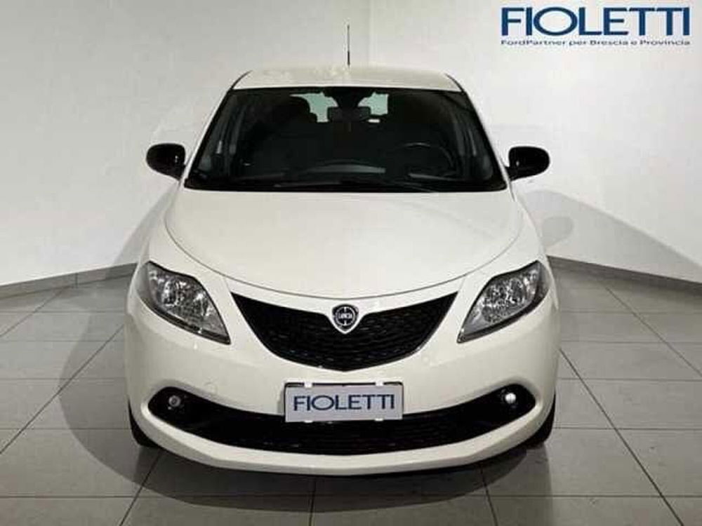 Lancia Ypsilon usata a Brescia (3)