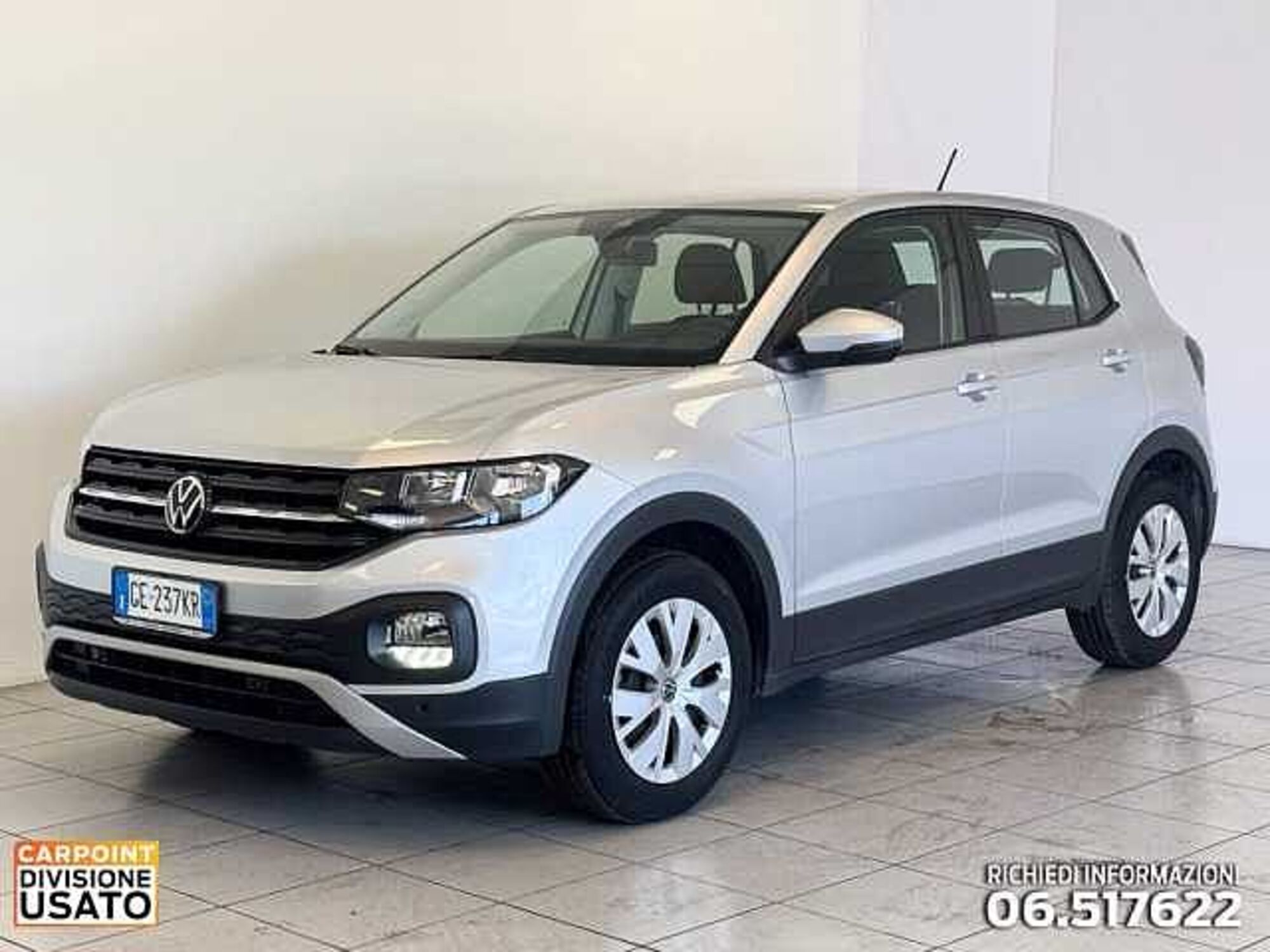 Volkswagen T-Cross 1.0 TSI Urban BMT del 2021 usata a Roma