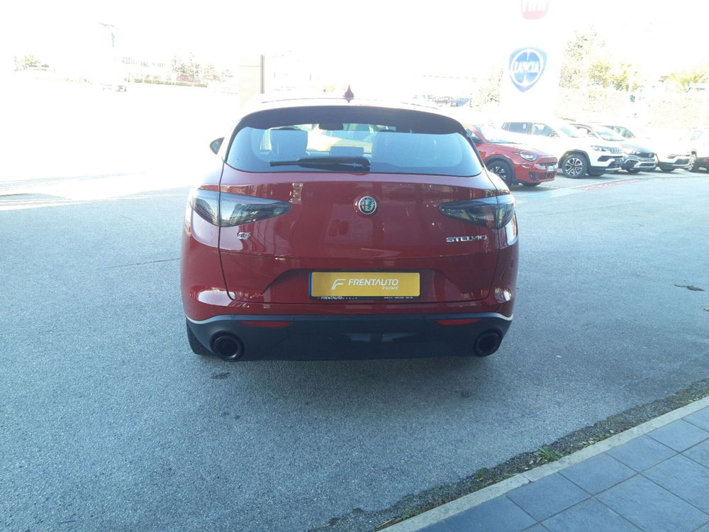 Alfa Romeo Stelvio usata a Campobasso (4)