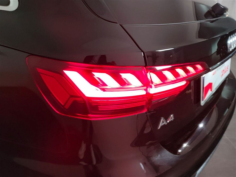 Audi A4 Avant 35 TDI/163 CV S tronic Business Advanced  del 2022 usata a Martina Franca (4)