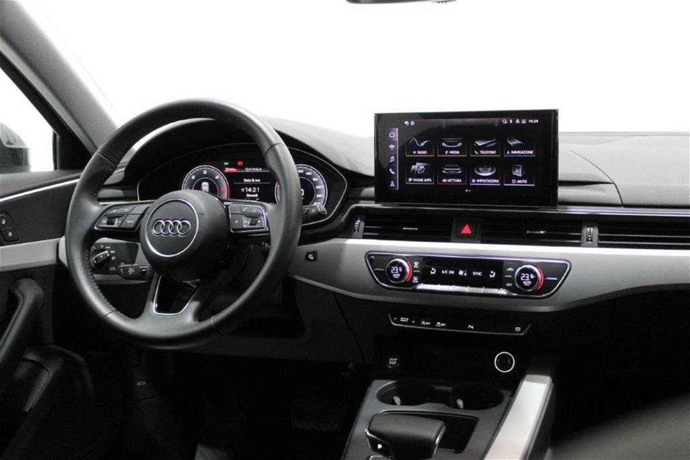 Audi A4 Avant 35 TDI/163 CV S tronic Business Advanced  del 2023 usata a Triggiano (4)