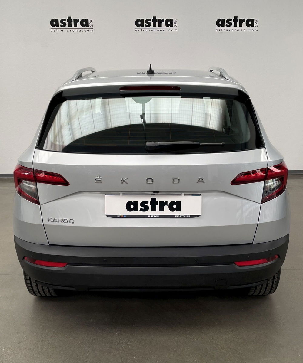 Skoda Karoq 1.6 TDI SCR Executive  del 2020 usata a Arona (5)