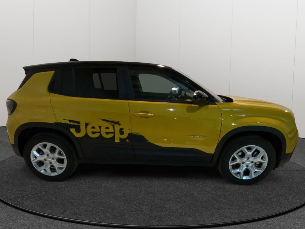 Jeep Avenger nuova a Caltanissetta (4)