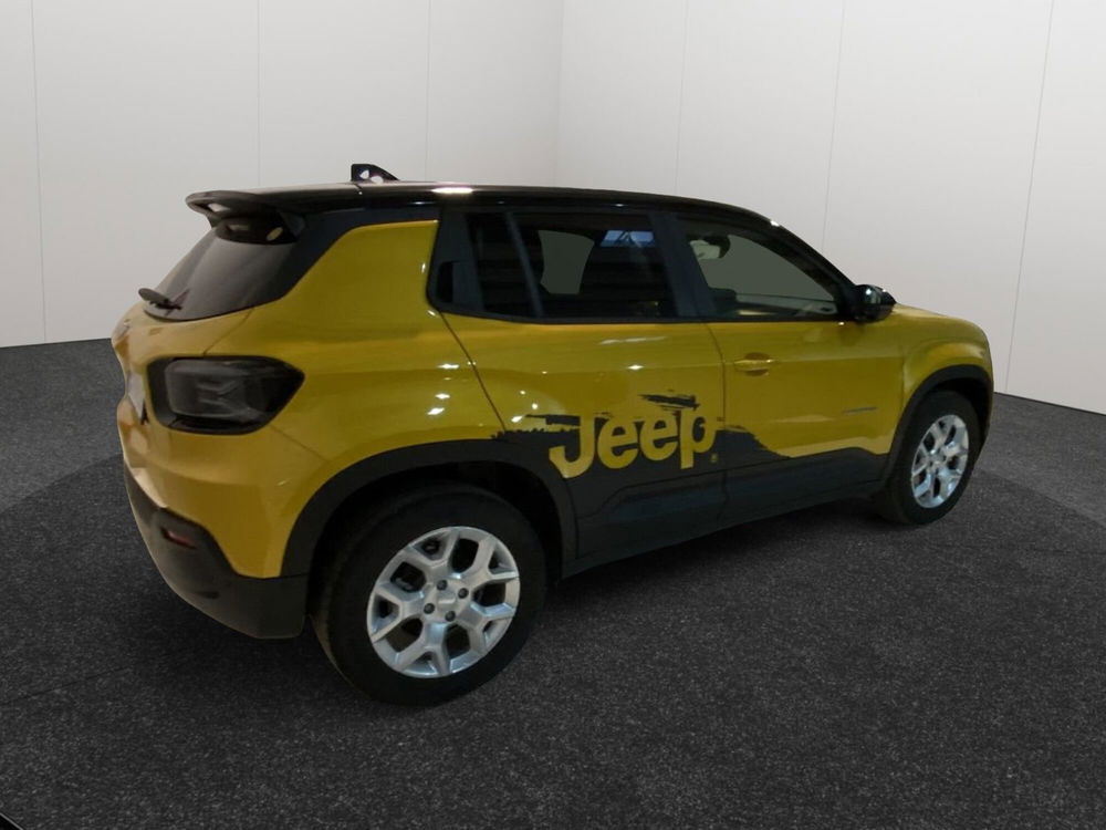 Jeep Avenger nuova a Caltanissetta (5)