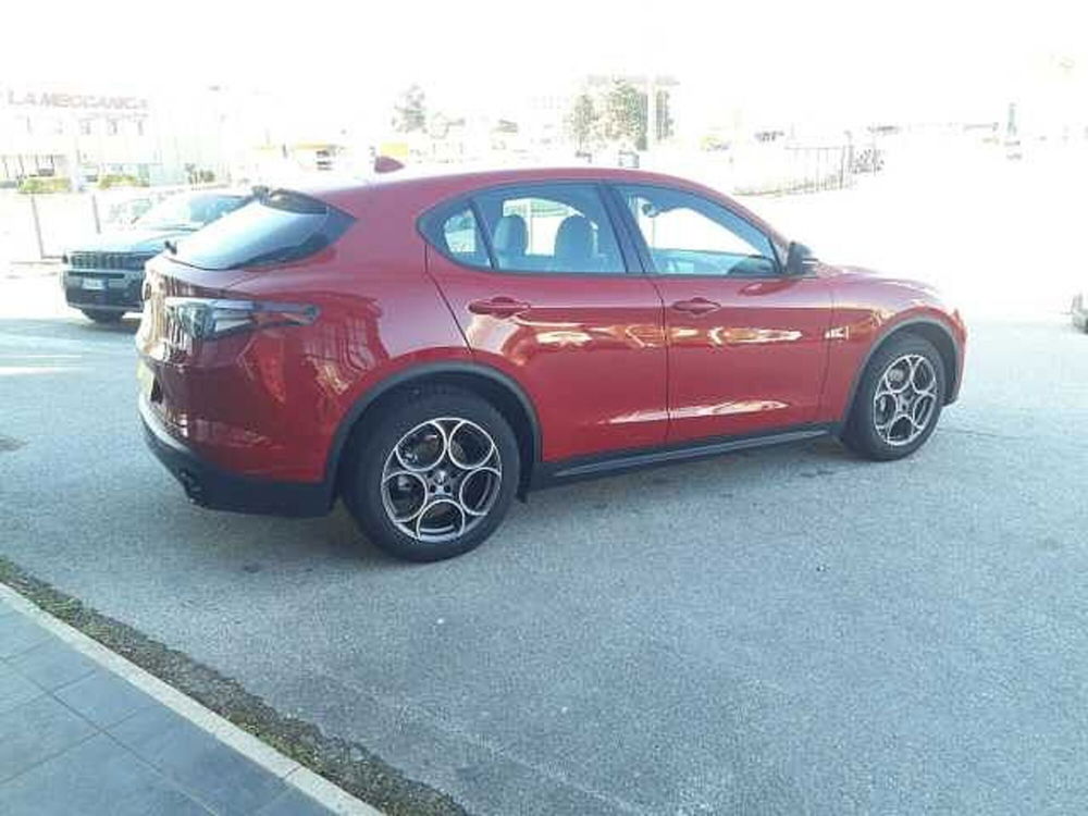 Alfa Romeo Stelvio usata a Ancona (6)