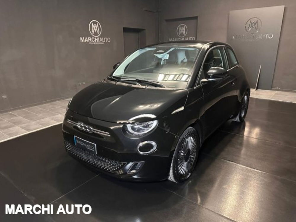 Fiat 500e Berlina 42 kWh del 2024 usata a Bastia Umbra