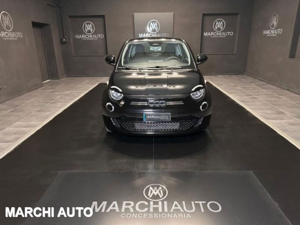 Fiat 500e 42 kWh del 2024 usata a Bastia Umbra (2)