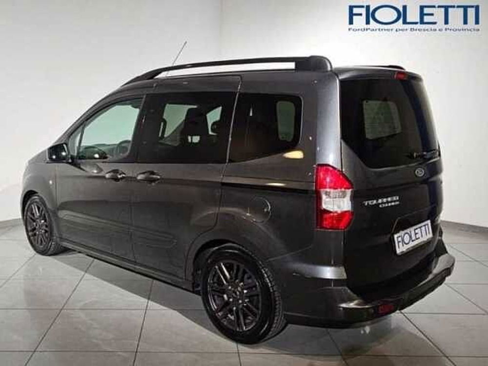 Ford Tourneo Courier usata a Brescia (2)