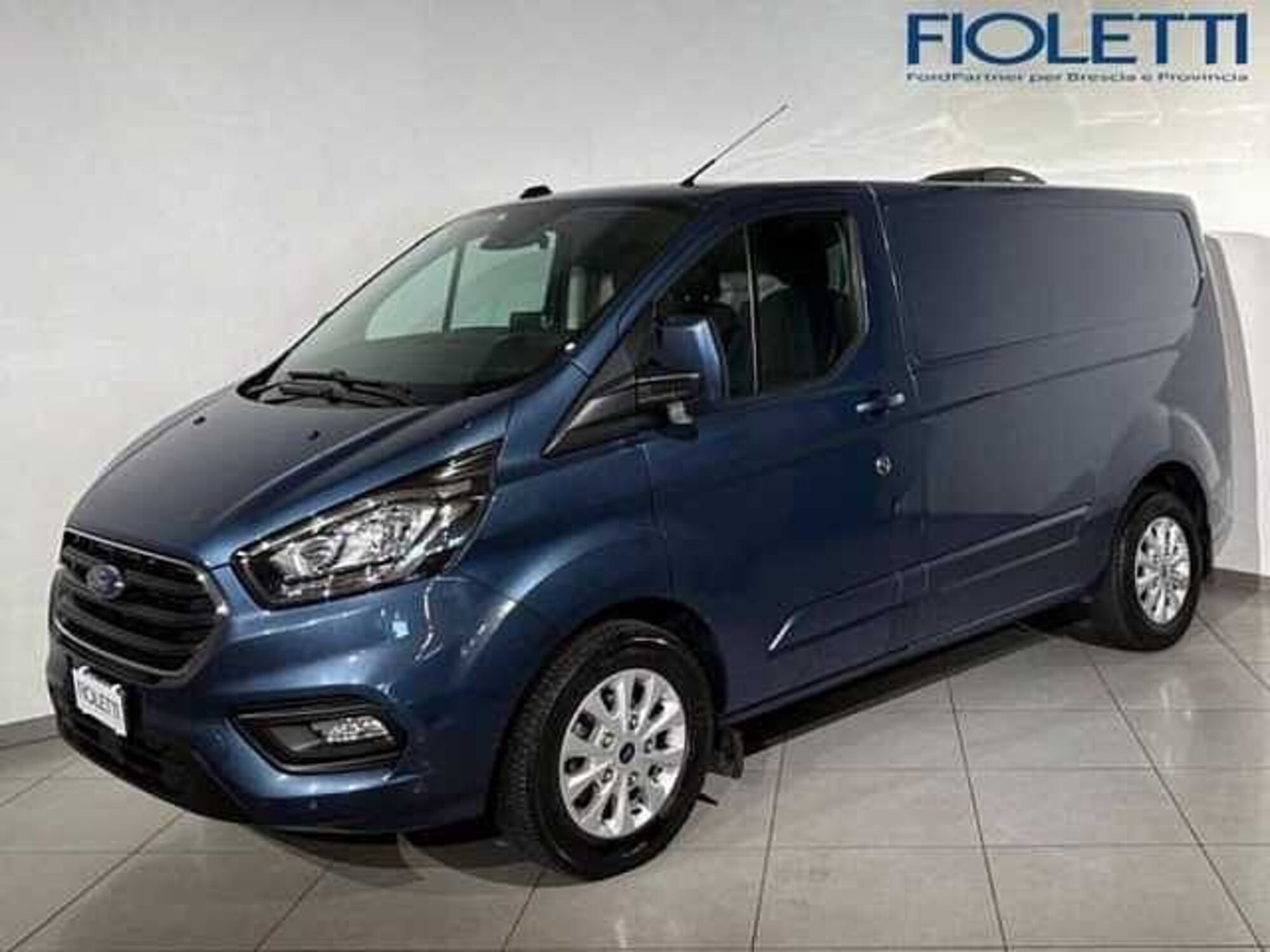 Ford Transit Custom Furgone 300 2.0 EcoBlue 130 PC Furgone Titanium  del 2020 usata a Concesio