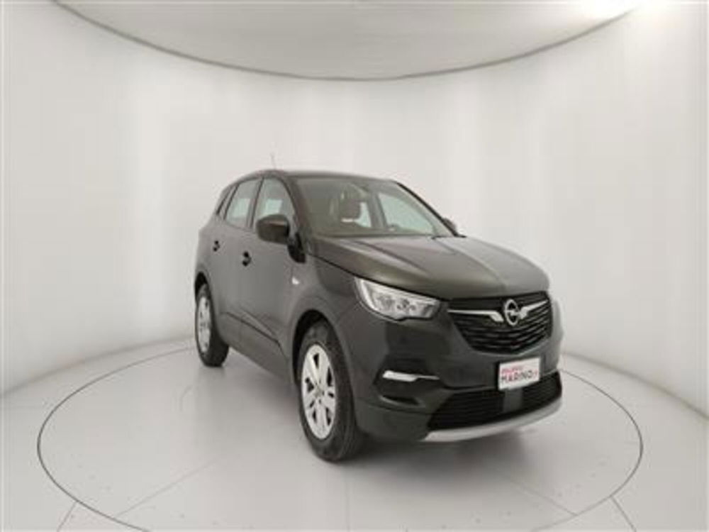 Opel Grandland X usata a Bari (11)