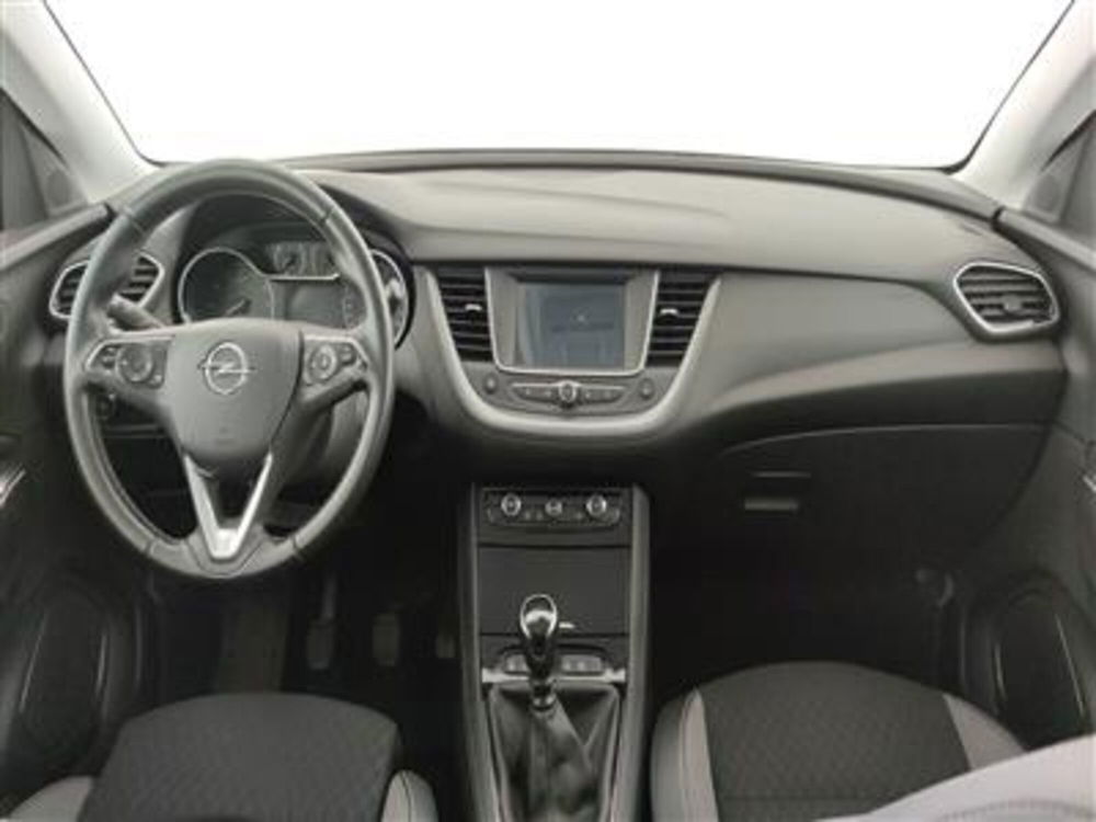 Opel Grandland X usata a Bari (14)