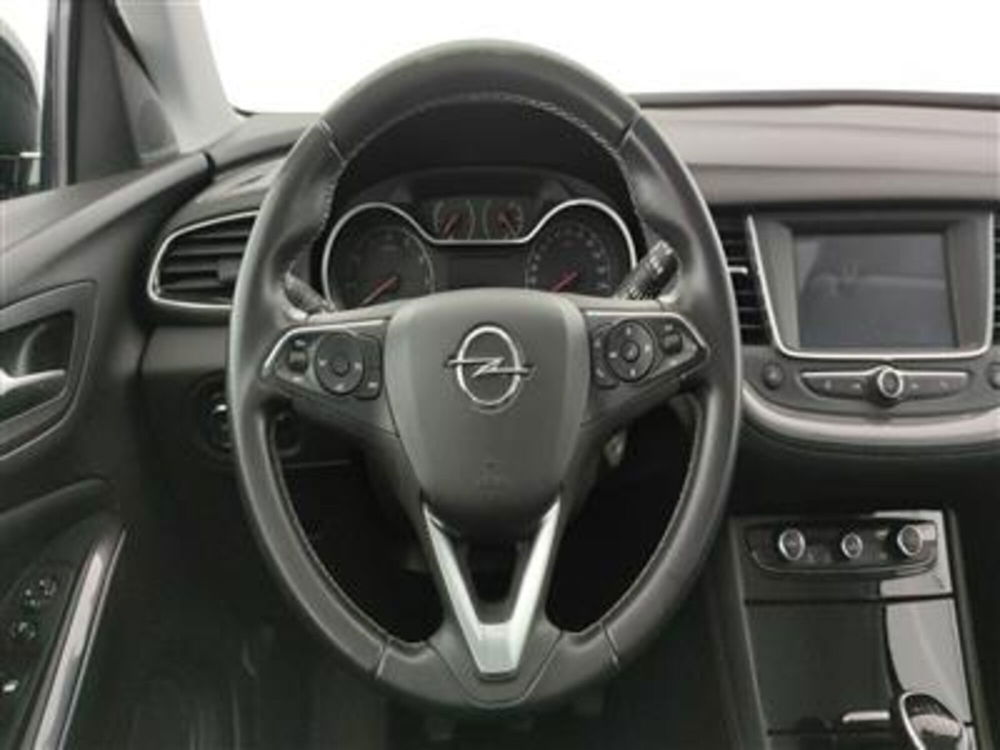 Opel Grandland X usata a Bari (15)