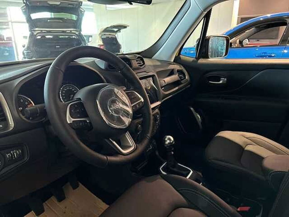 Jeep Renegade nuova a Cuneo (9)