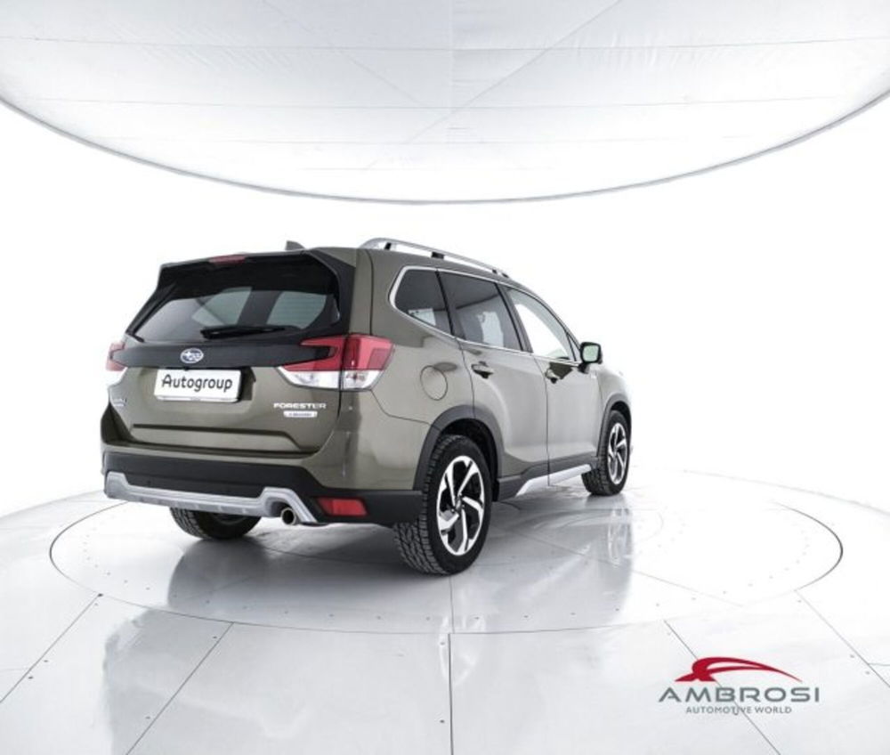 Subaru Forester 2.0 e-Boxer MHEV CVT Lineartronic Free  del 2022 usata a Corciano (3)