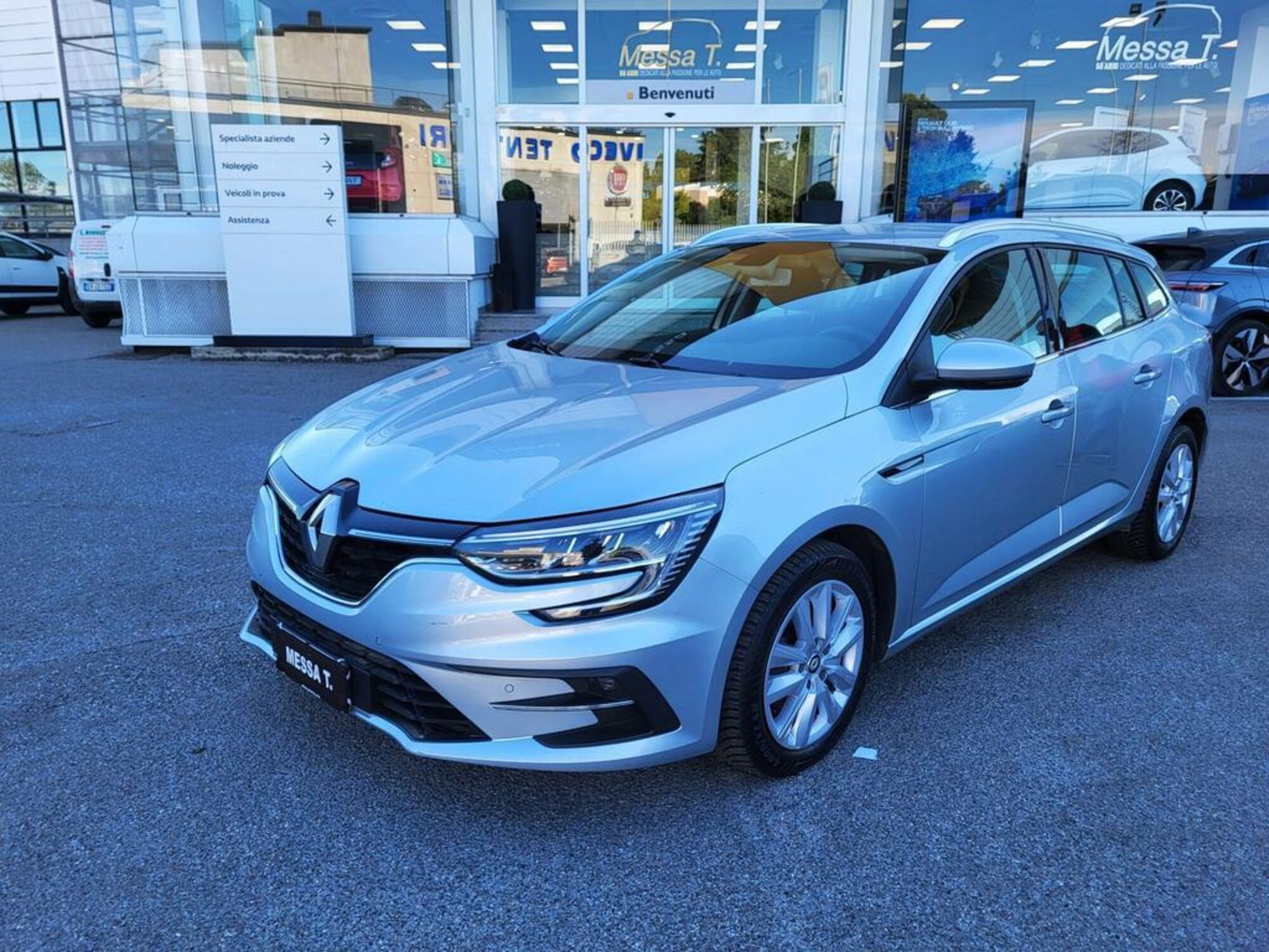 Renault M&eacute;gane Sporter Blue dCi 115 CV EDC Business  del 2022 usata a Monza